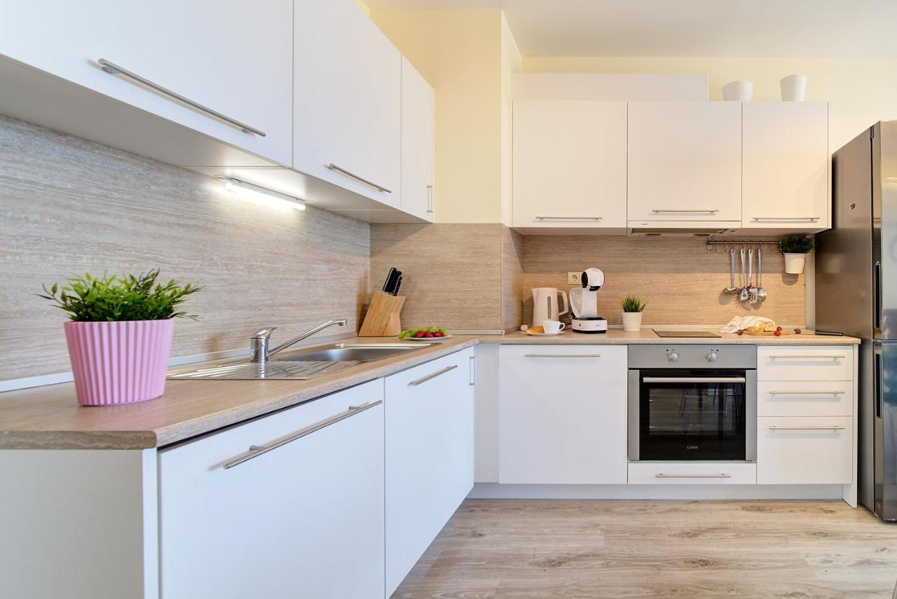Summertime In Varna South Bay Beach Residence Экстерьер фото